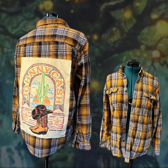 Upcycled Johnny Cash Flannel | Size L | Vintage-Inspired Oversize Graphic - Picture 1 of 4